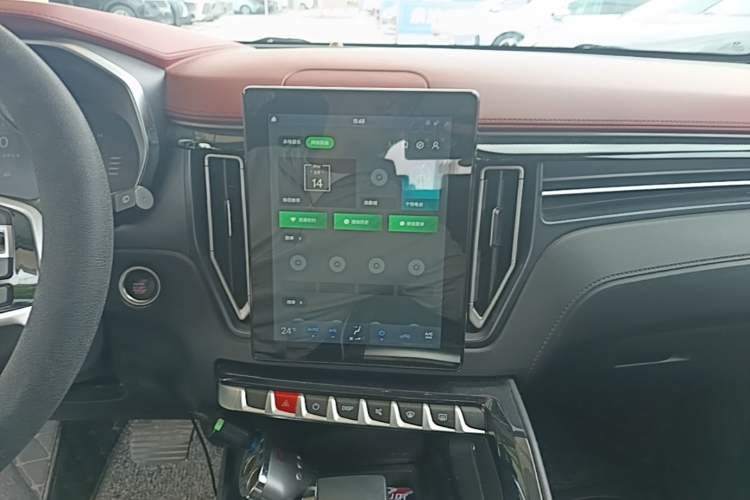 Used FORTHING T5 2018 230T CVT Zhiyue Trim Audio And AC Panel