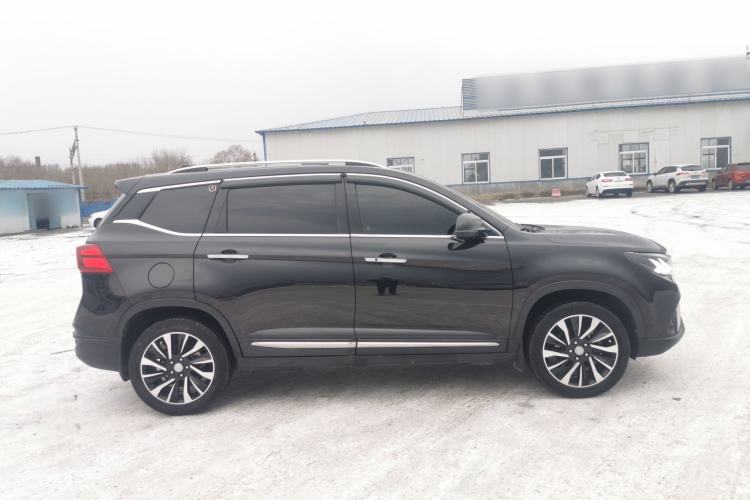 Used FORTHING T5 2018 230T CVT Smart Enjoyment Version Exterior 2