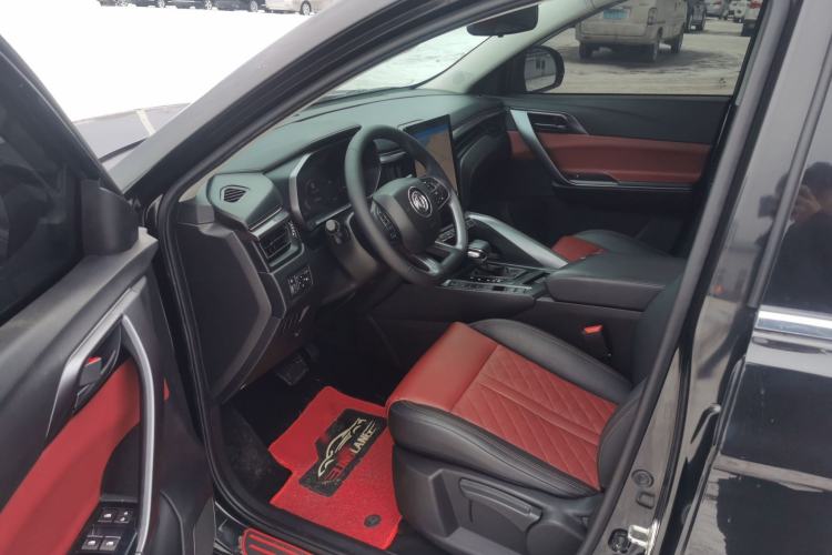 Used FORTHING T5 2018 230T CVT Smart Enjoyment Version Interior 2