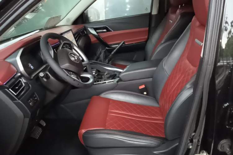 Used FORTHING T5 2018 300T DCT Smart Enjoyment Version Left Front Seat