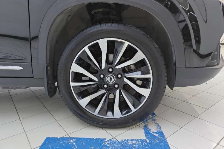 Used FORTHING T5 2018 230T Manual Smart Enjoyment Model Left Front Wheel Hub
