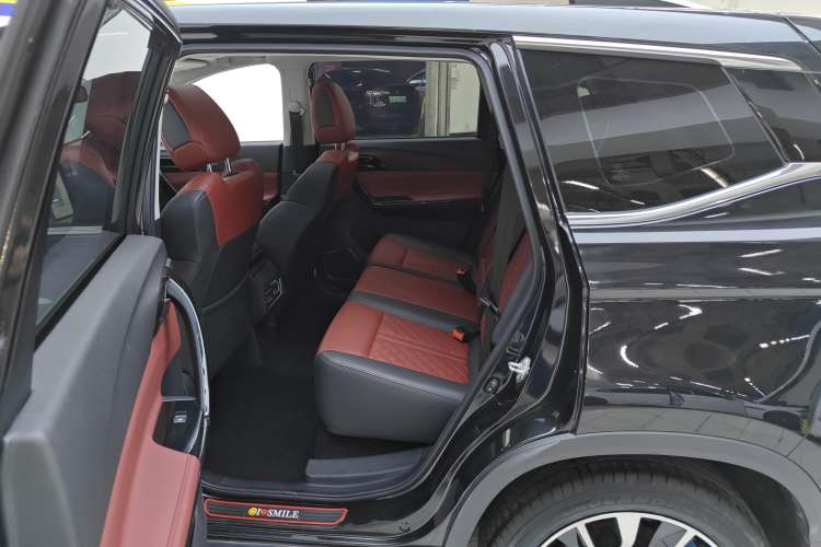 Used FORTHING T5 2018 230T Manual Smart Enjoyment Model Left Rear Seat
