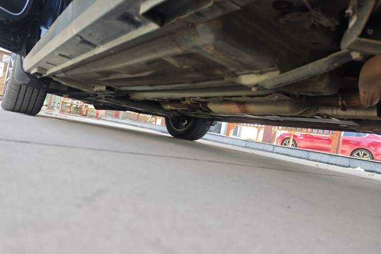 Used FORTHING T5 2018 300T DCT Smart Version Left Side Sill
