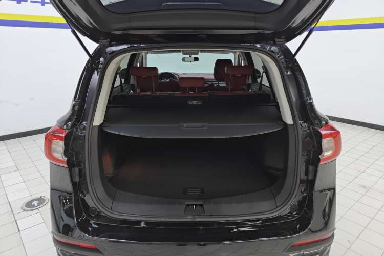 Used FORTHING T5 2018 230T Manual Smart Enjoyment Model Trunk