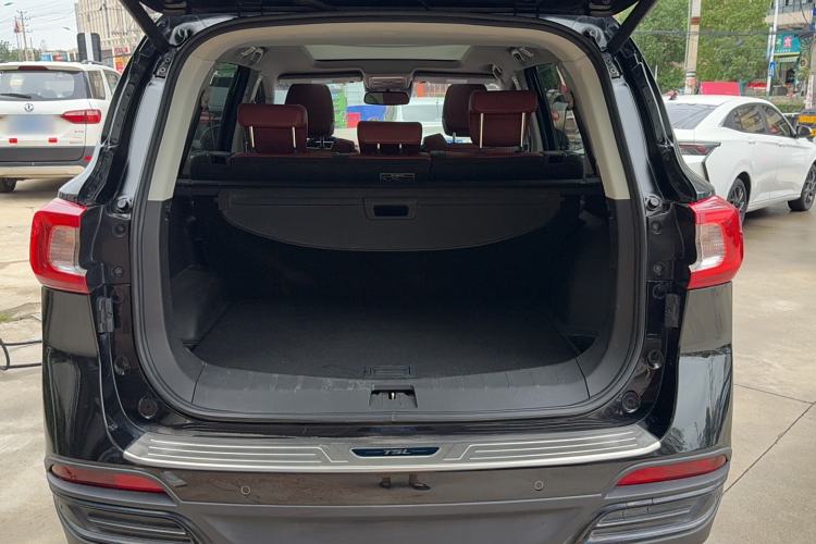 Used FORTHING T5 2018 300T DCT Smart Version Trunk