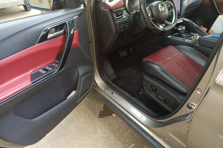 Used FORTHING T5 2018 300T DCT Smart Version Driver Seat