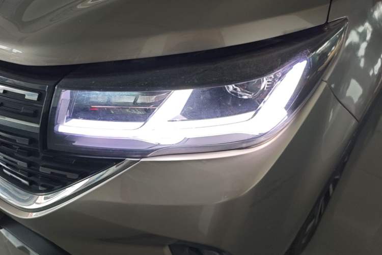Used FORTHING T5 2018 230T CVT Smart Enjoyment Version Left Front Headlight