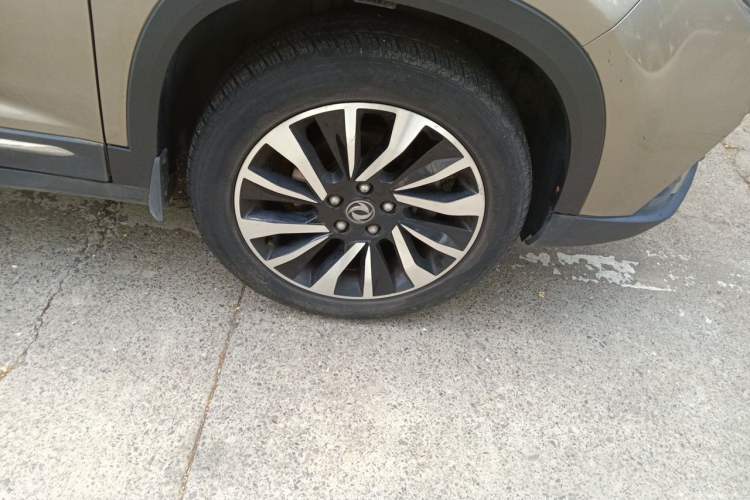 Used FORTHING T5 2018 300T DCT Smart Version Right Front Wheel Hub