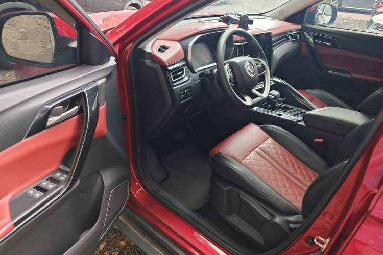Used FORTHING T5 2018 230T CVT Zhiyue Trim Driver Seat