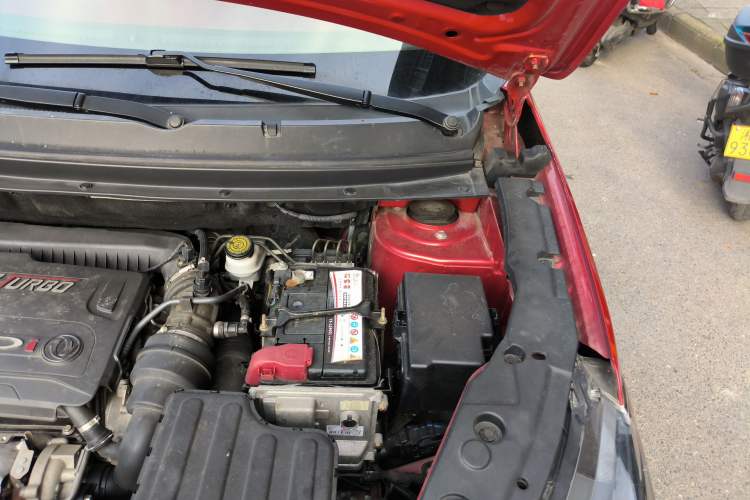 Used FORTHING T5 2018 300T DCT Smart Version Engine Bay Left
