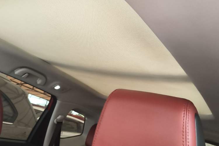 Used FORTHING T5 2018 230T CVT Smart Enjoyment Version Headliner