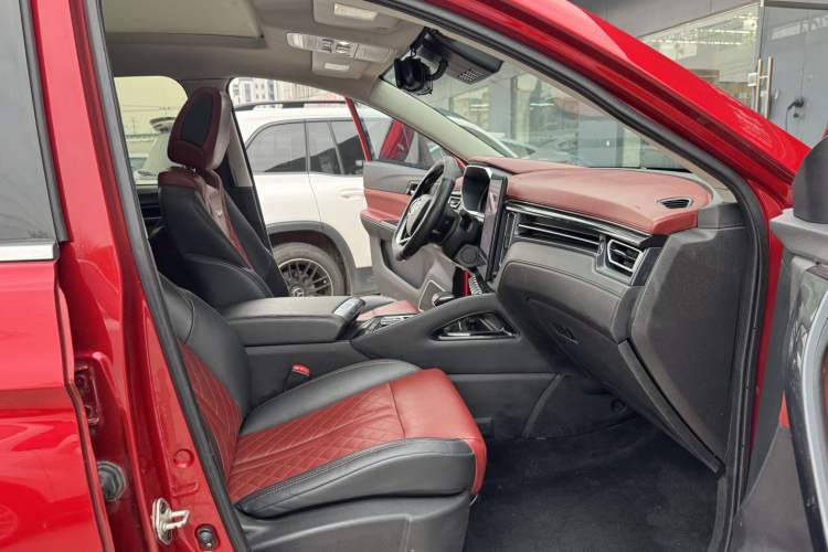 Used FORTHING T5 2018 300T DCT Smart Version Interior 4