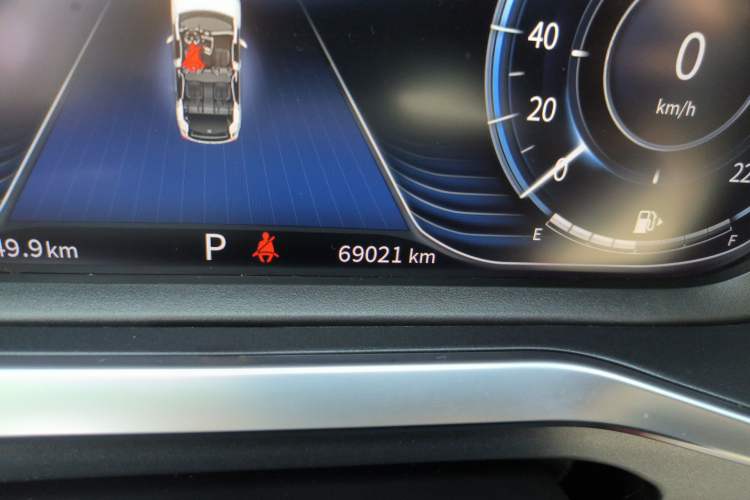 Used FORTHING T5 2018 300T DCT Smart Version Odometer Close Up