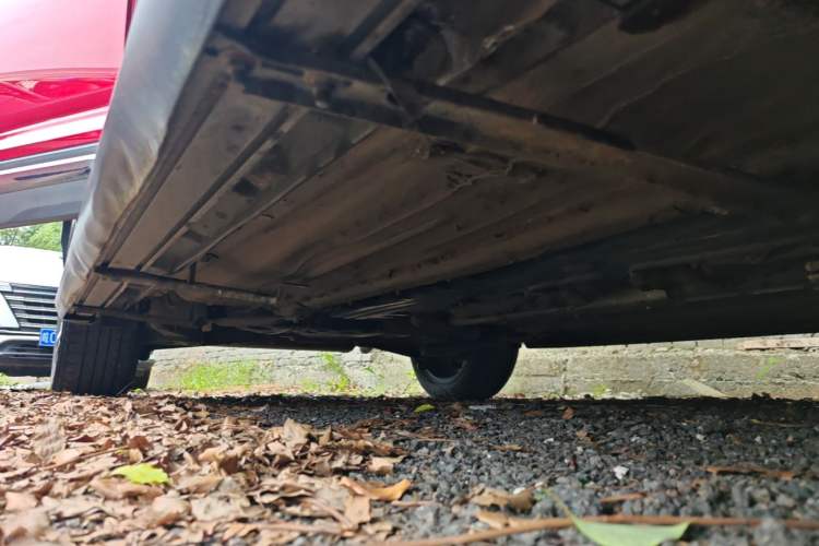 Used FORTHING T5 2018 230T CVT Zhiyue Trim Right Side Sill