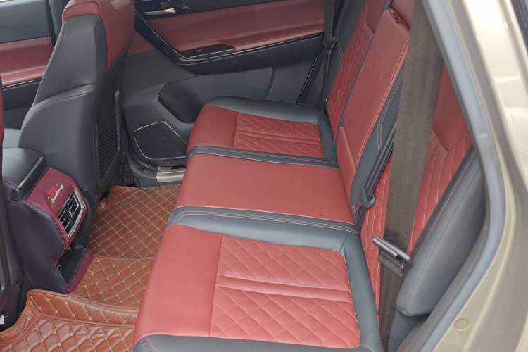 Used FORTHING T5 2018 300T DCT Smart Enjoyment Version Interior 1