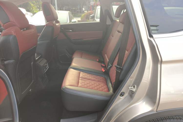 Used FORTHING T5 2018 300T DCT Smart Enjoyment Version Left Rear Seat