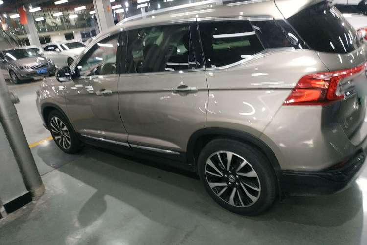 Used FORTHING T5 2018 300T DCT Smart Version Left Side