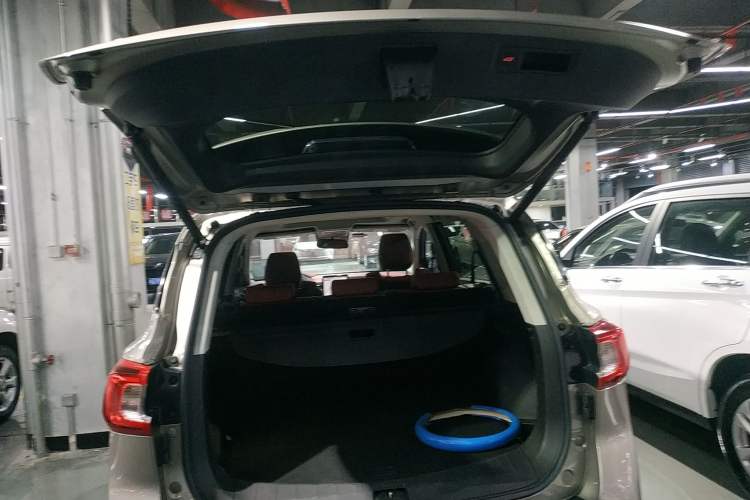 Used FORTHING T5 2018 300T DCT Smart Version Trunk