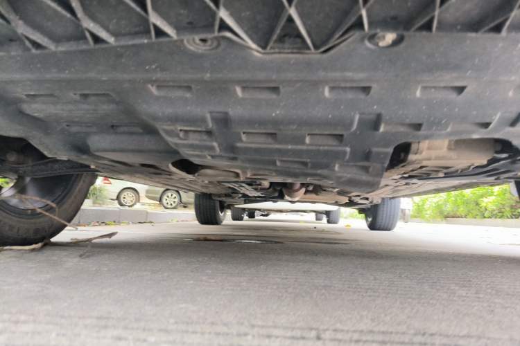 Used FORTHING T5 2018 300T DCT Zhiyue Trim Chassis Front
