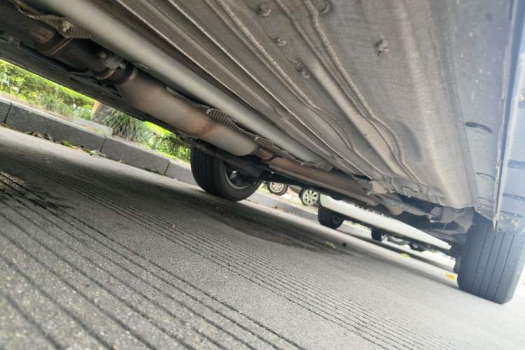 Used FORTHING T5 2018 300T DCT Zhiyue Trim Chassis Front Left