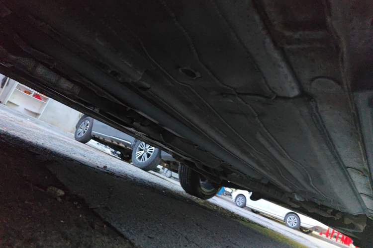 Used FORTHING T5 2018 230T CVT Zhiyue Trim Chassis Front Left