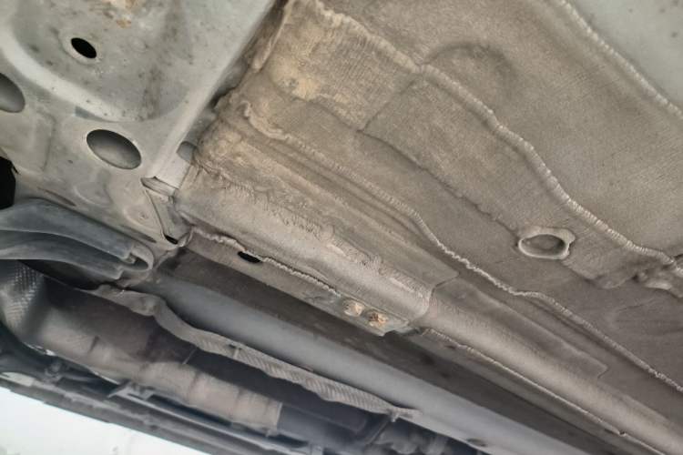 Used FORTHING T5 2018 230T Manual Smart Edition Chassis Front Left