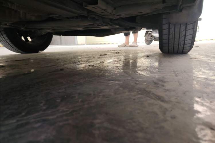 Used FORTHING T5 2018 230T CVT Zhiyue Trim Chassis Front Right