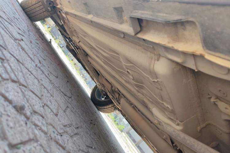 Used FORTHING T5 2018 300T DCT Smart Version Chassis Rear Left