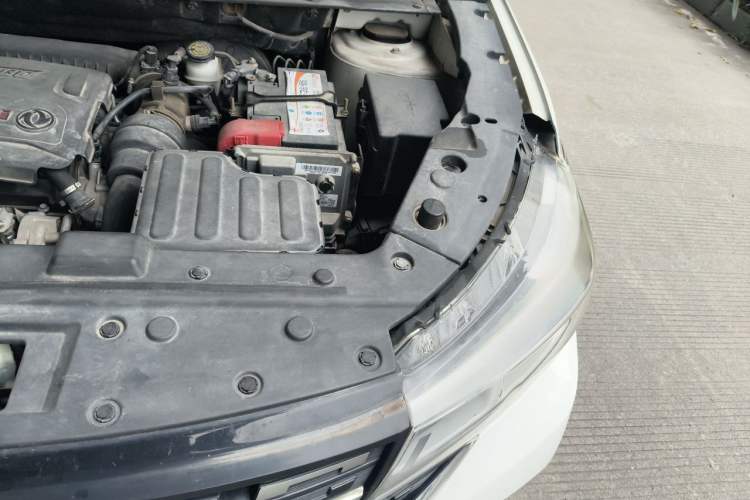 Used FORTHING T5 2018 300T DCT Zhiyue Trim Engine Bay Left