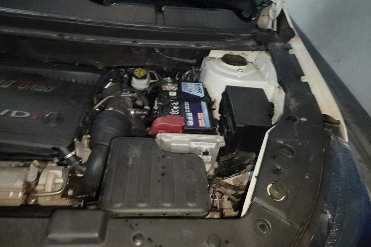 Used FORTHING T5 2018 300T DCT Smart Version Engine Bay Left