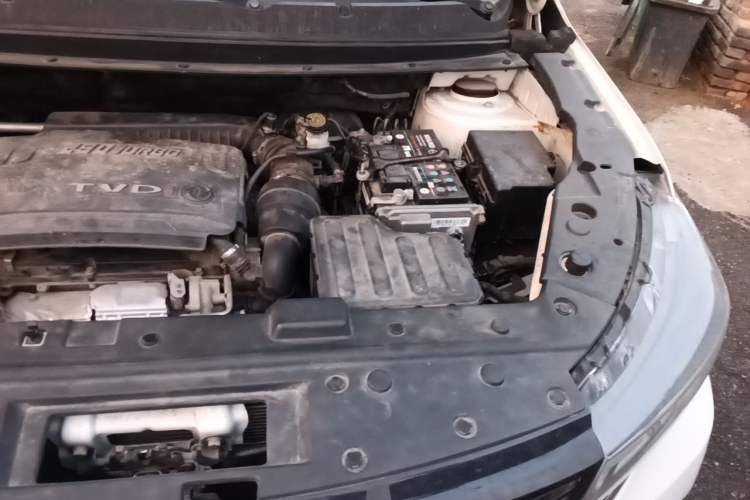 Used FORTHING T5 2018 300T DCT Smart Version Engine Bay Left