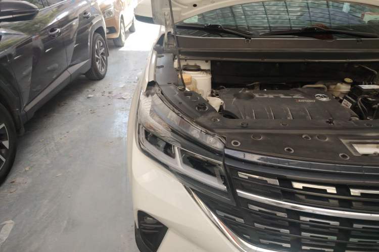 Used FORTHING T5 2018 230T CVT Zhiyue Trim Engine Bay Right