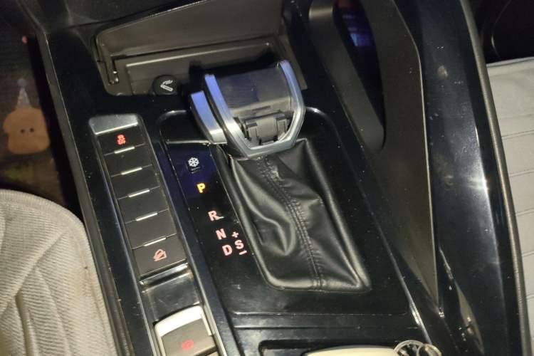 Used FORTHING T5 2018 300T DCT Smart Version Gear Lever