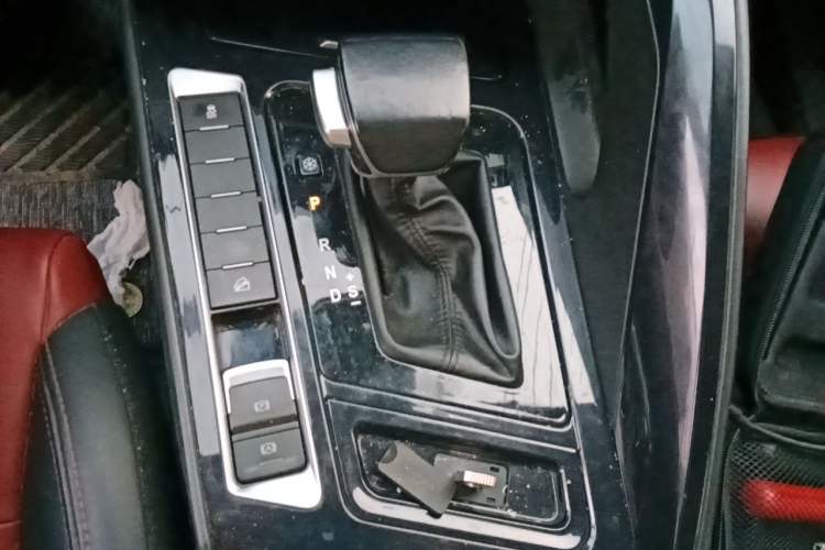 Used FORTHING T5 2018 300T DCT Smart Version Gear Lever