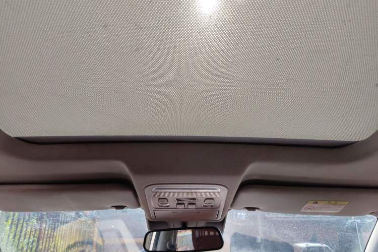 Used FORTHING T5 2018 300T DCT Smart Version Headliner