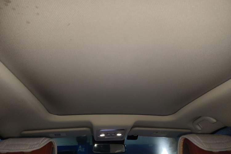 Used FORTHING T5 2018 300T DCT Smart Version Headliner