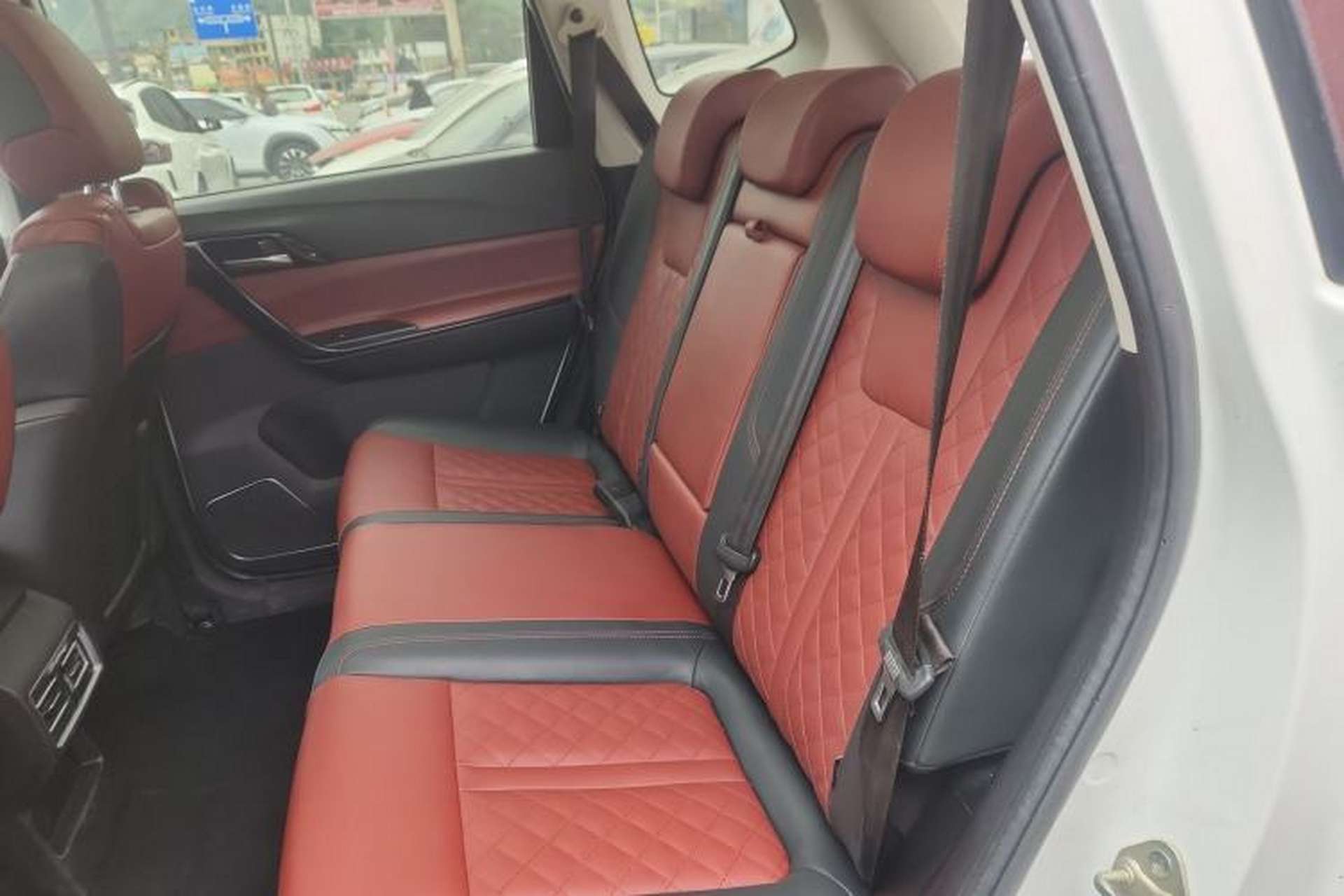 Used FORTHING T5 2018 230T CVT Smart Enjoyment Version Left Rear Seat