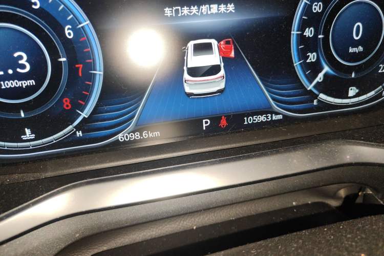 Used FORTHING T5 2018 300T DCT Smart Version Odometer Close Up