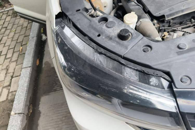 Used FORTHING T5 2018 300T DCT Zhiyue Trim Right Front Headlight