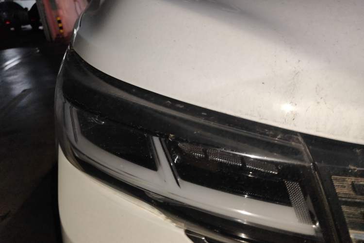 Used FORTHING T5 2018 300T DCT Smart Version Right Front Headlight