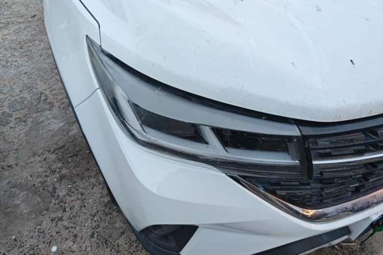 Used FORTHING T5 2018 230T CVT Zhiyue Trim Right Front Headlight