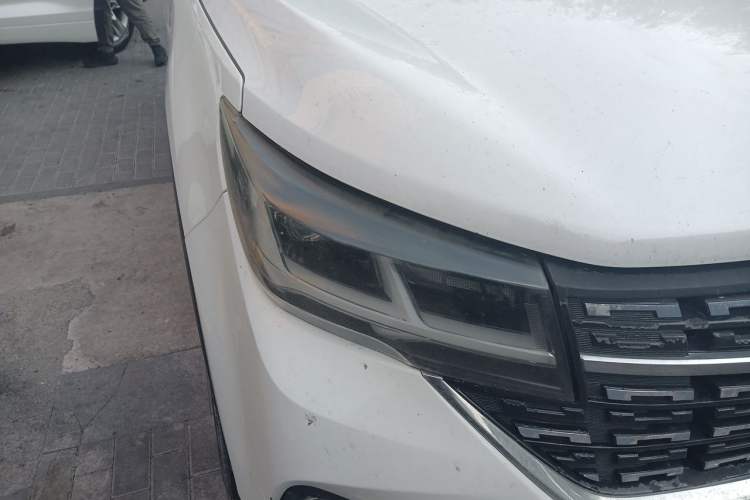 Used FORTHING T5 2018 230T CVT Zhiyue Trim Right Front Headlight