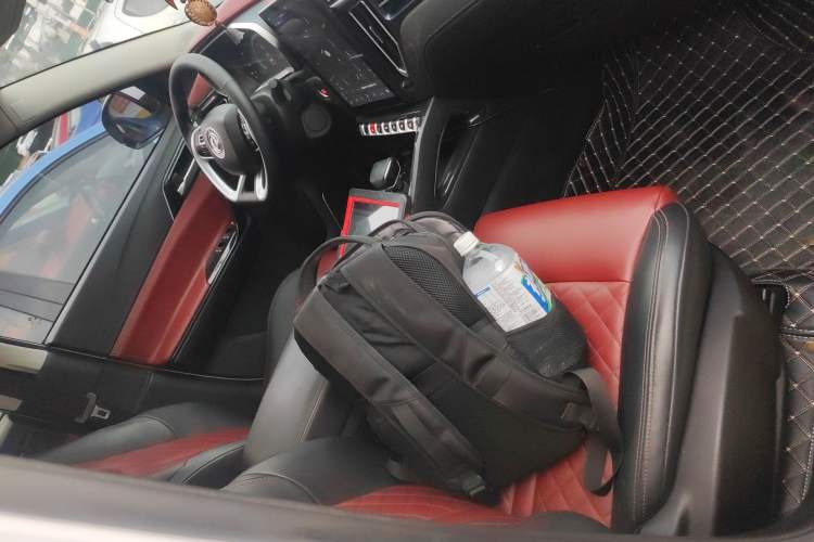 Used FORTHING T5 2018 300T DCT Smart Enjoyment Version Right Front Seat