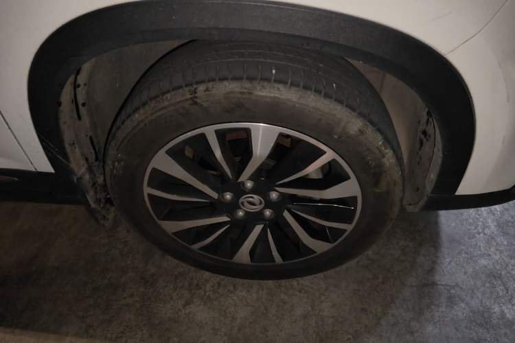 Used FORTHING T5 2018 300T DCT Smart Version Right Front Wheel Hub