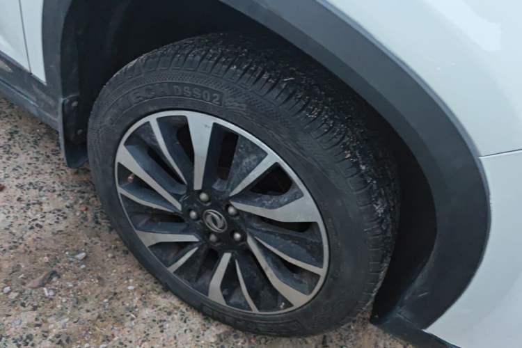 Used FORTHING T5 2018 230T CVT Zhiyue Trim Right Front Wheel Hub