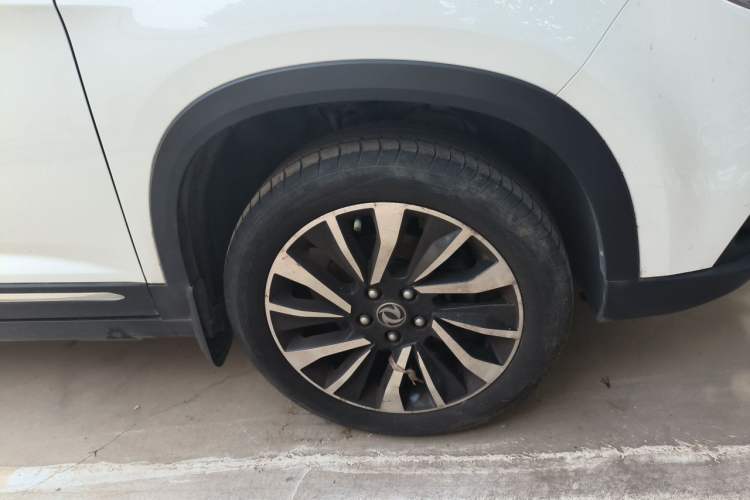 Used FORTHING T5 2018 230T Manual Smart Edition Right Front Wheel Hub