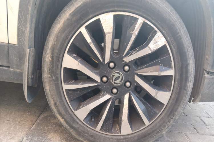 Used FORTHING T5 2018 230T CVT Zhiyue Trim Right Front Wheel Hub
