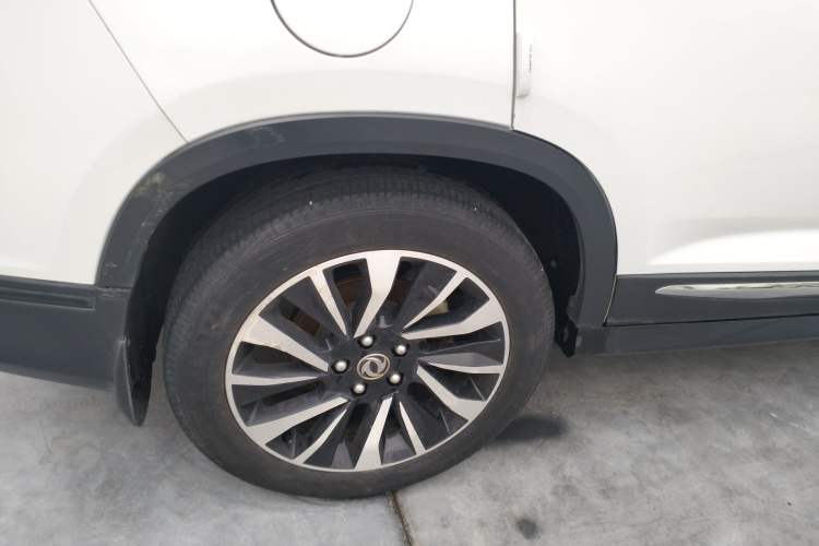 Used FORTHING T5 2018 230T CVT Zhiyue Trim Right Rear Wheel Hub