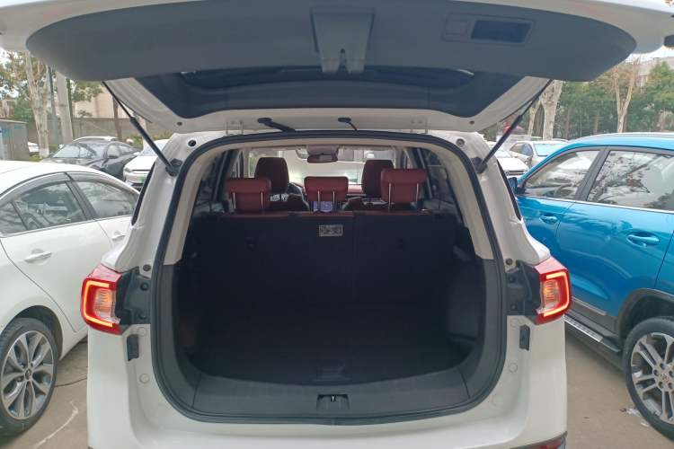 Used FORTHING T5 2018 230T CVT Smart Enjoyment Version Trunk