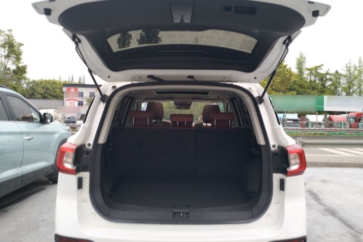 Used FORTHING T5 2018 230T CVT Zhiyue Trim Trunk